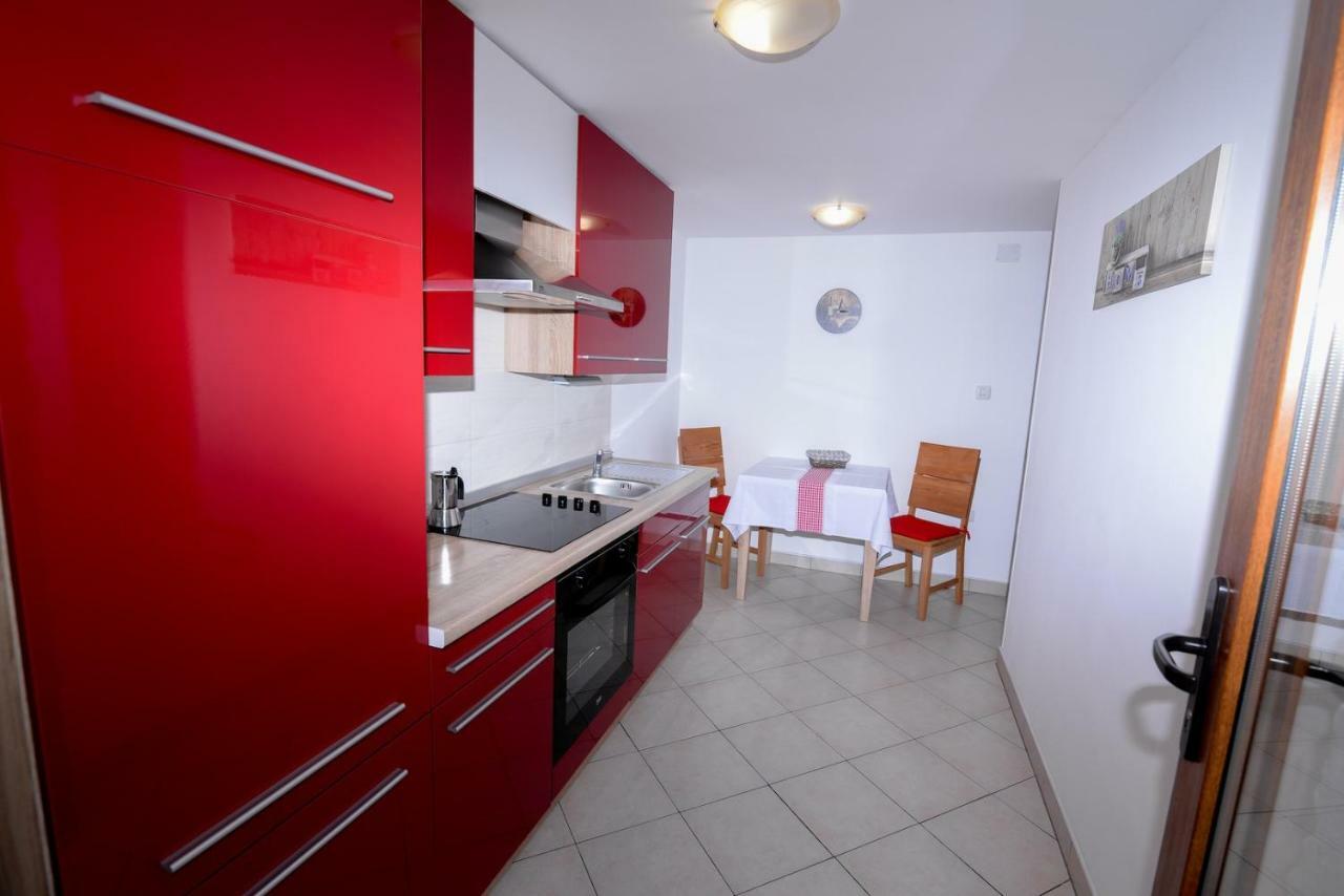 Amaryllis Residence, Apartment Diana & Deluxe Rooms With Shared Kitchen Вели-Лошинь Экстерьер фото